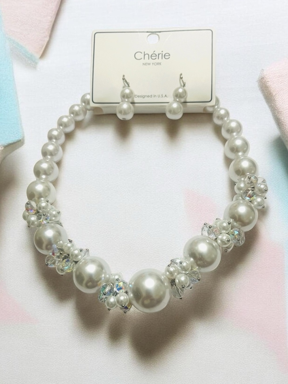 🔥🔥🆕Cherie New York Classic White Pearl Beaded Necklace and Earring Set